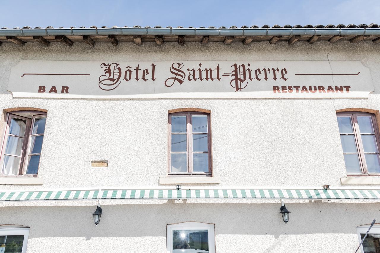 Hotel Saint Pierre Les Sauvages  Exteriör bild
